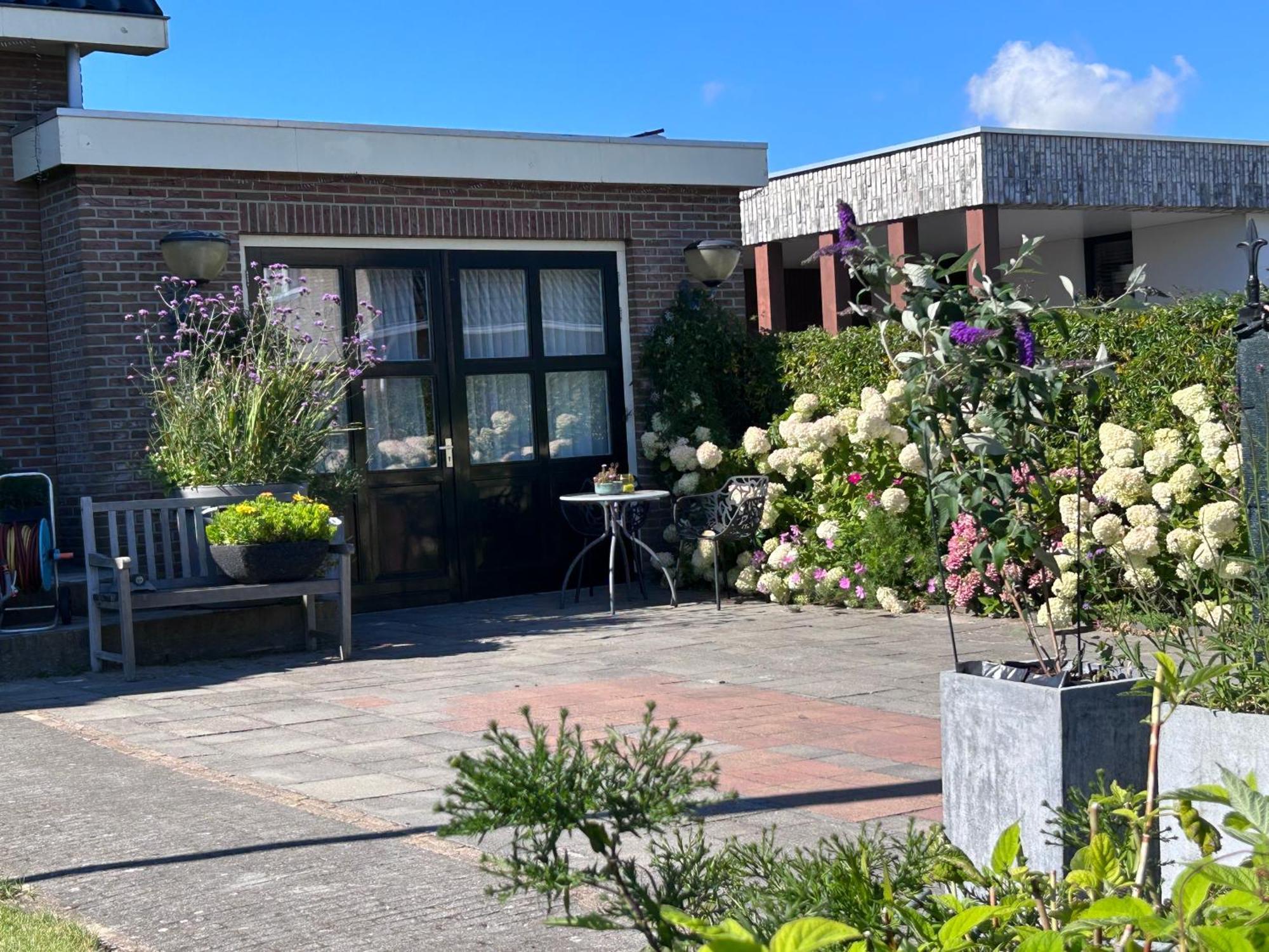 Flowerbed Voorhout Экстерьер фото